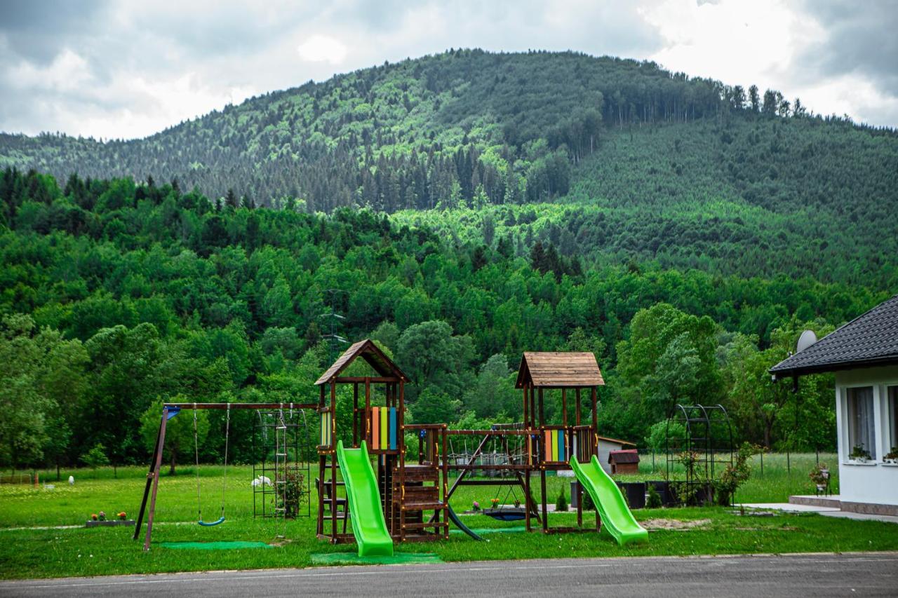 Pensiunea Arc Bucovina Vama  Ngoại thất bức ảnh