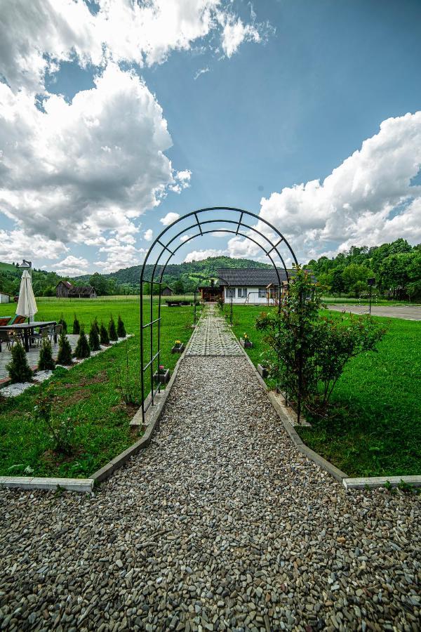 Pensiunea Arc Bucovina Vama  Ngoại thất bức ảnh